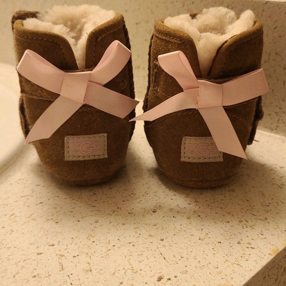 Infant UGG boots like new